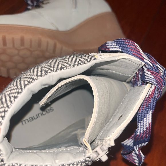 Maurice’s Size 10 NWT Women’s Light Grey Microsuede Booties / New Boots/ Wedges - Picture 6 of 8